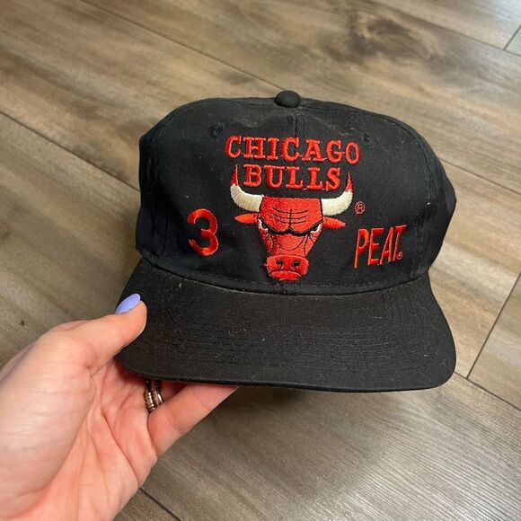 Vintage‎ 90s Chicago Bulls 3 Peat Champions Snapback Hat Cap